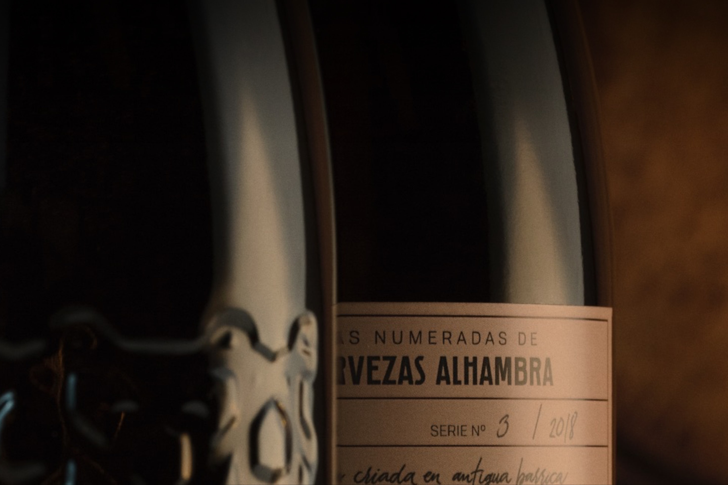 Cervezas Alhambra Cover